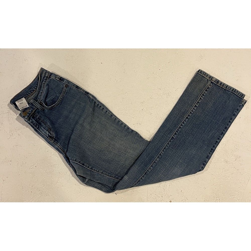 Levi's 505 Jeans Women's 6 Medium Blue Straight Leg Denim Measures 30 Inseam